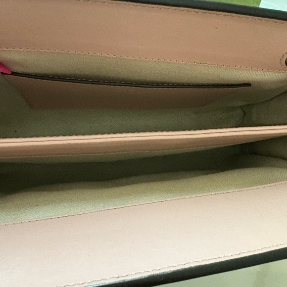 Gucci Blush Pink Shoulder Bag with Gold Chain - Picture 9 of 9